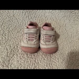 Stride rite kids shoes. Size 3m as seen in pictures. pink and white
